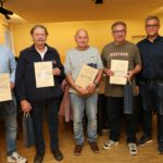 Gerhard Bauer dankte Robert Bauer, David Friedrich, Aurelia Richter und Georg Gunselmann für 25-jährige Vereinstreue. Georg Lieberth bekam für 40-jährige Mitgliedschaft eine Treueurkunde überreicht.