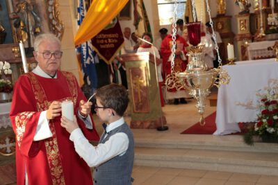 Derneunjährige Valentin brachte das Ewige Licht wieder in die Kirche